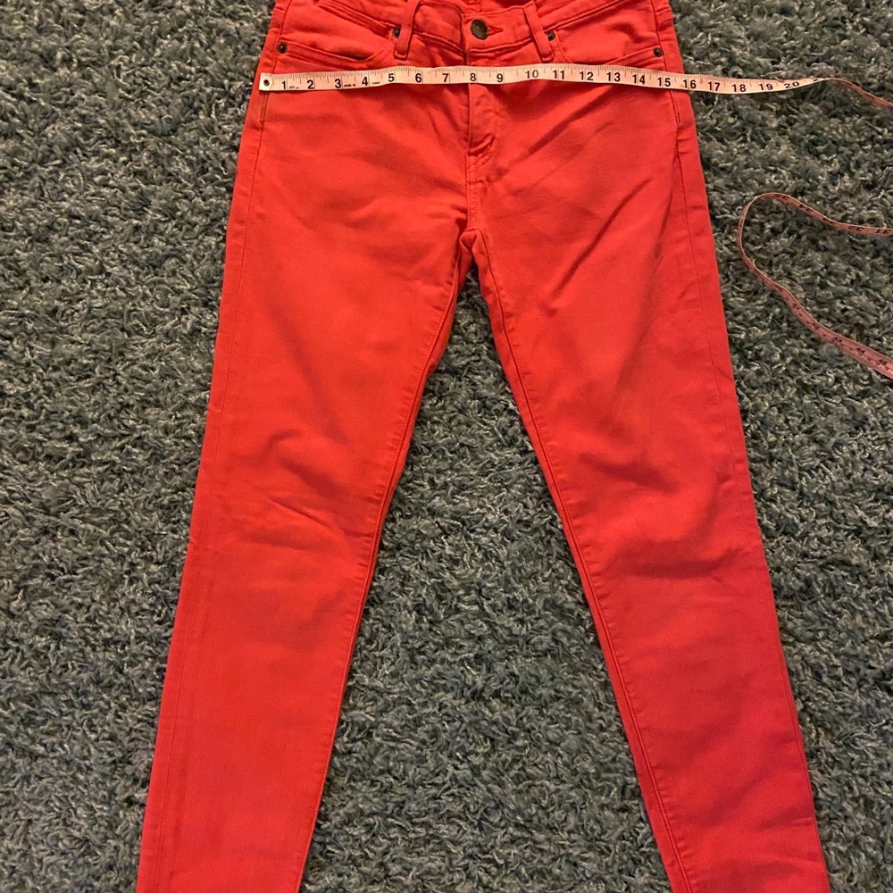 Skinny jeans